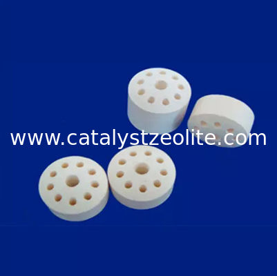 Ayuda de cerámica de Ring Catalyst Carrier Alumina Catalyst de 10 agujeros de Lacunaris
